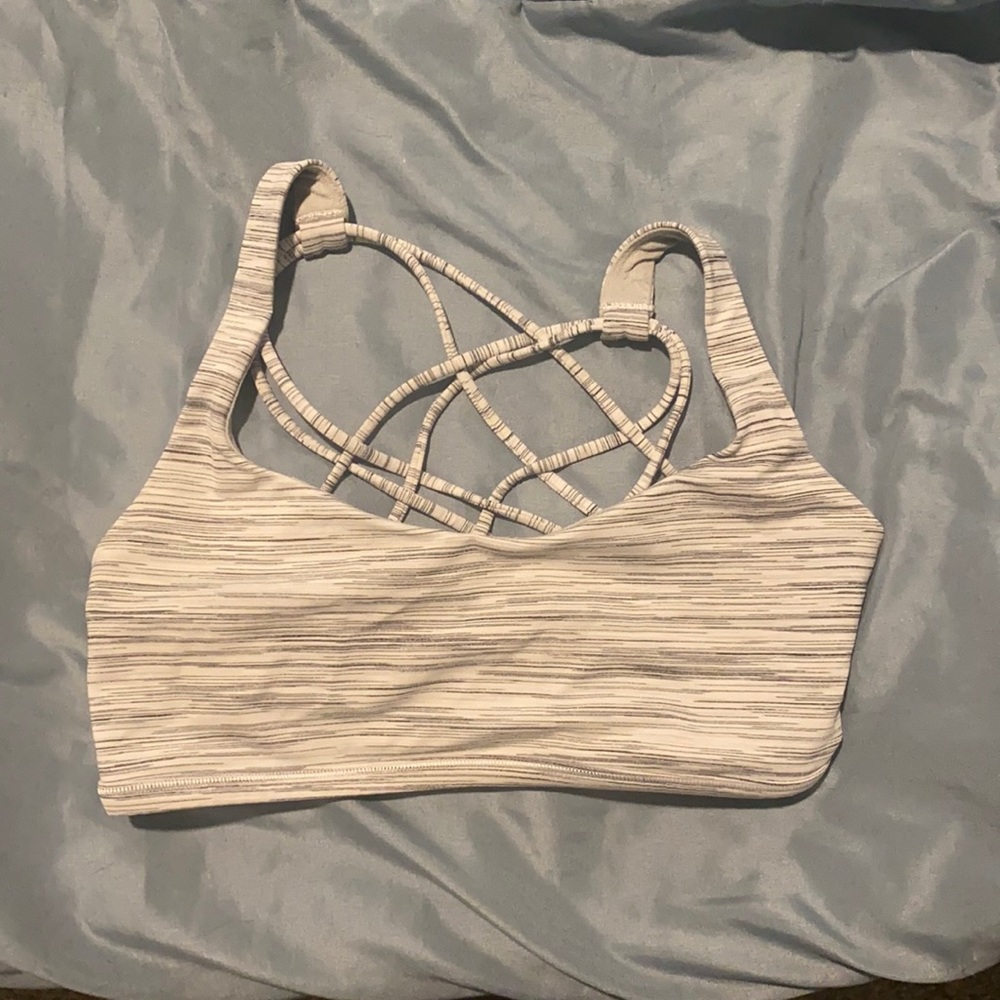 Lululemon sports bra